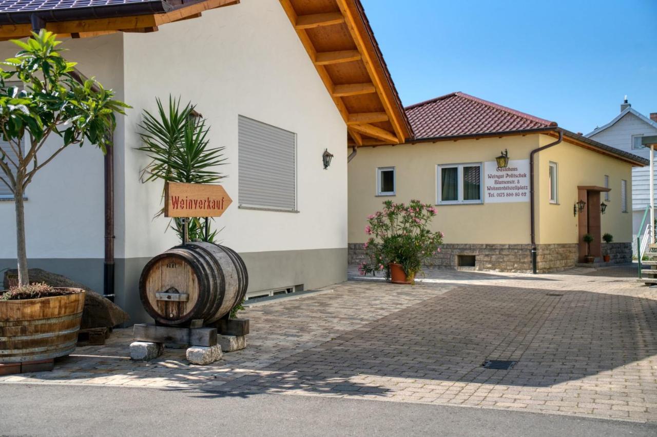 Gaestehaus Weingut Politschek Bad Friedrichshall Exterior foto