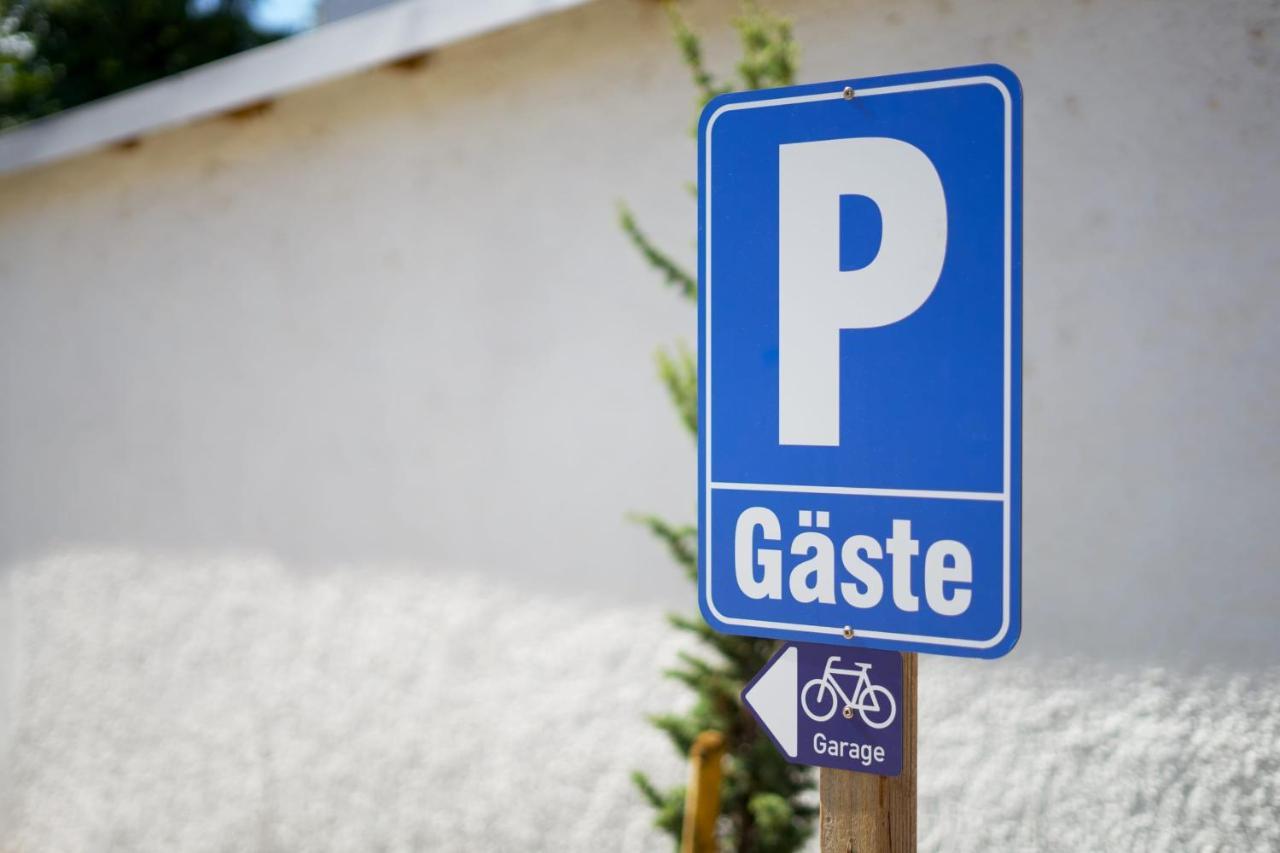 Gaestehaus Weingut Politschek Bad Friedrichshall Exterior foto